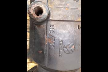 salg af New Holland M135 RIGHT Rear Half Axle