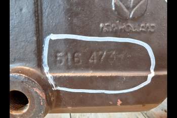 salg af New Holland M135 LEFT Rear Half Axle