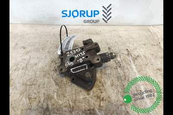 New Holland M135  Priority valve