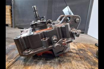 salg af New Holland M135  PTO
