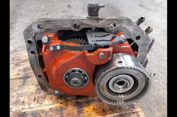 salg af New Holland M135  PTO