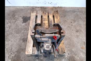 salg af New Holland M135  Pick Up Hitch