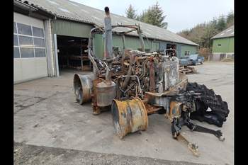 salg af New Holland T7.300 traktor