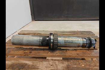 salg af New Holland T7.300 LEFT Rear axle stubshaft