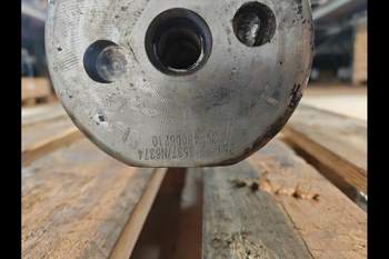 salg af New Holland T7.300 LEFT Rear axle stubshaft