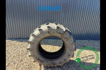 Massey Ferguson 6290 RIGHT Tire