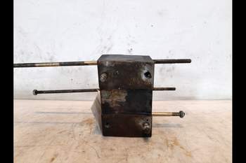 salg af Steyr CVT 130  Hydraulic Valve support