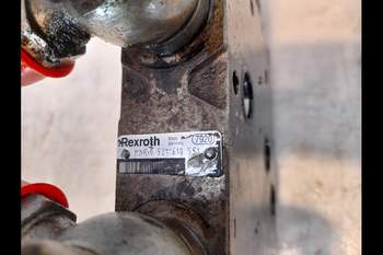 salg af Steyr CVT 130  Remote control valve