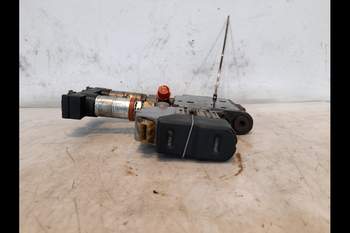 salg af Steyr CVT 130  Remote control valve