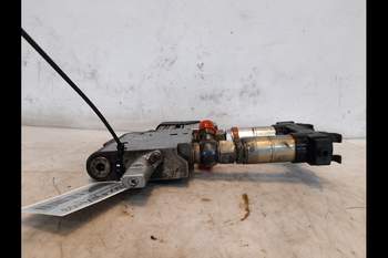 salg af Steyr CVT 130  Remote control valve