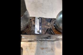salg af Steyr CVT 130  Remote control valve