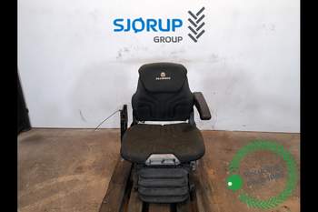 Steyr CVT 130  Seat