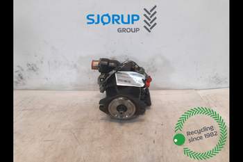 Steyr CVT 130  Hydraulic Pump