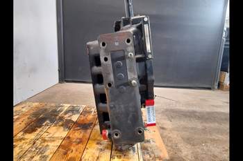 salg af Steyr CVT 130  Hydraulic oil tank