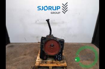Steyr CVT 130  Hydraulic oil tank