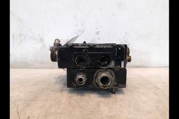salg af Steyr CVT 130  Priority valve