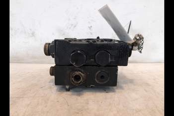 salg af Steyr CVT 130  Priority valve
