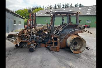 salg af Valtra T203 traktor