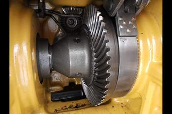 salg af John Deere 6600  Rear Transmission