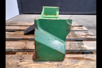 salg af John Deere 6600  Weight