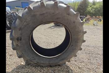 salg af Dæk John Deere 6600 VÄNSTER
