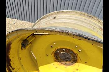 salg af Bakfälg John Deere 6600 HÖGER