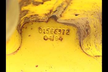 salg af Bakfälg John Deere 6600 VÄNSTER