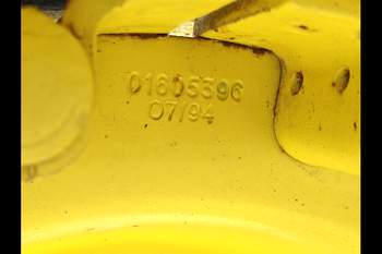 salg af John Deere 6600 LEFT Front Rim