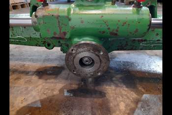 salg af Framaxlar John Deere 6600 