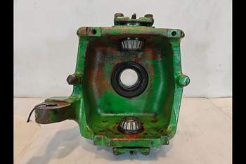 salg af John Deere 6600 RIGHT Front Axle, Swivel Housing