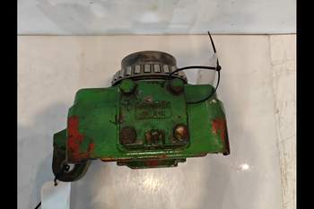 salg af John Deere 6600 RIGHT Front Axle, Swivel Housing