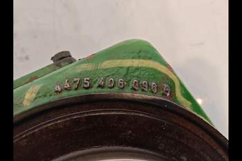 salg af John Deere 6600 RIGHT Front Axle, Swivel Housing