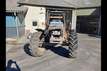 salg af New Holland 8160 traktor