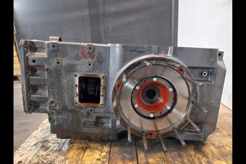 salg af New Holland 8160  Rear Transmission