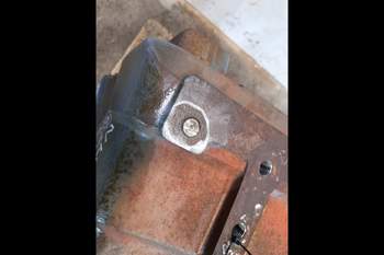 salg af New Holland 8160  Front axle support