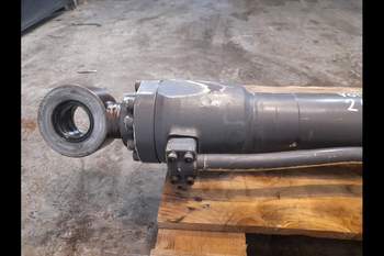 salg af Skovlcylinder Volvo ECR 145CL