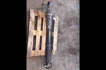 salg af Stikcylinder Volvo ECR 145CL