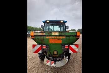 salg af New Holland TS90 tractor