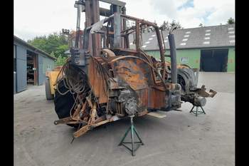 salg af Valtra T213 traktor