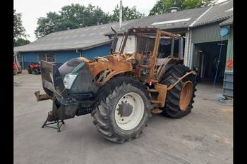 salg af Valtra T213 traktor