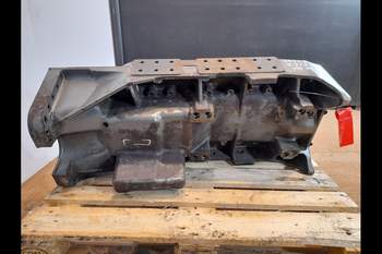 salg af Bundkar Valtra T213