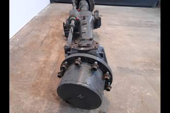salg af Foraksel Valtra T213