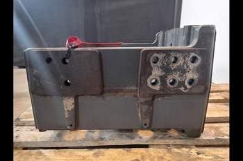 salg af Valtra T213  Front axle support