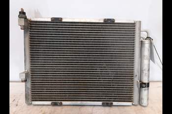 salg af Kondensor Valtra T213