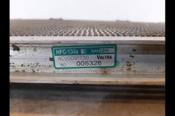 salg af Kondensor Valtra T213