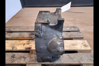 salg af Svinghjulshus Valtra T213