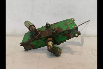 salg af Hydraulisk bremseventil John Deere 6910 