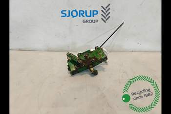 Hydraulisk bremseventil John Deere 6910 