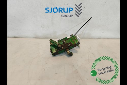 salg af Hydraulisk bremseventil John Deere 6910 