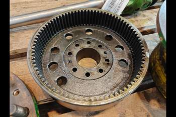 salg af John Deere 6910 RIGHT Front axle final drive